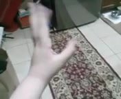 Hand puppet screaming