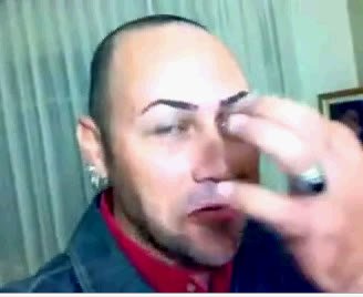 Arıza adam Modified Eyebrows